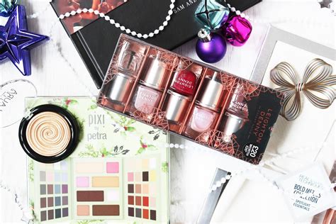 Holiday Gift Ideas for Makeup Lovers & More 